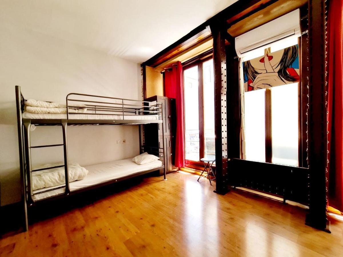 Bett im gemischten 6-Bett-Schlafsaal